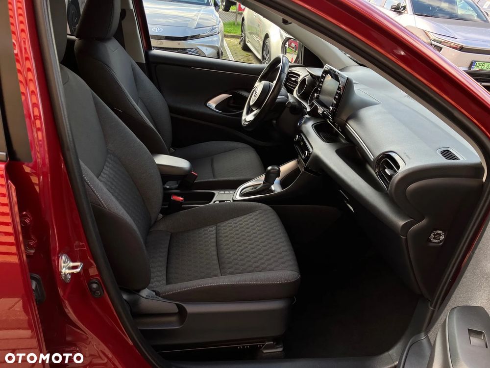 Toyota Yaris - 16