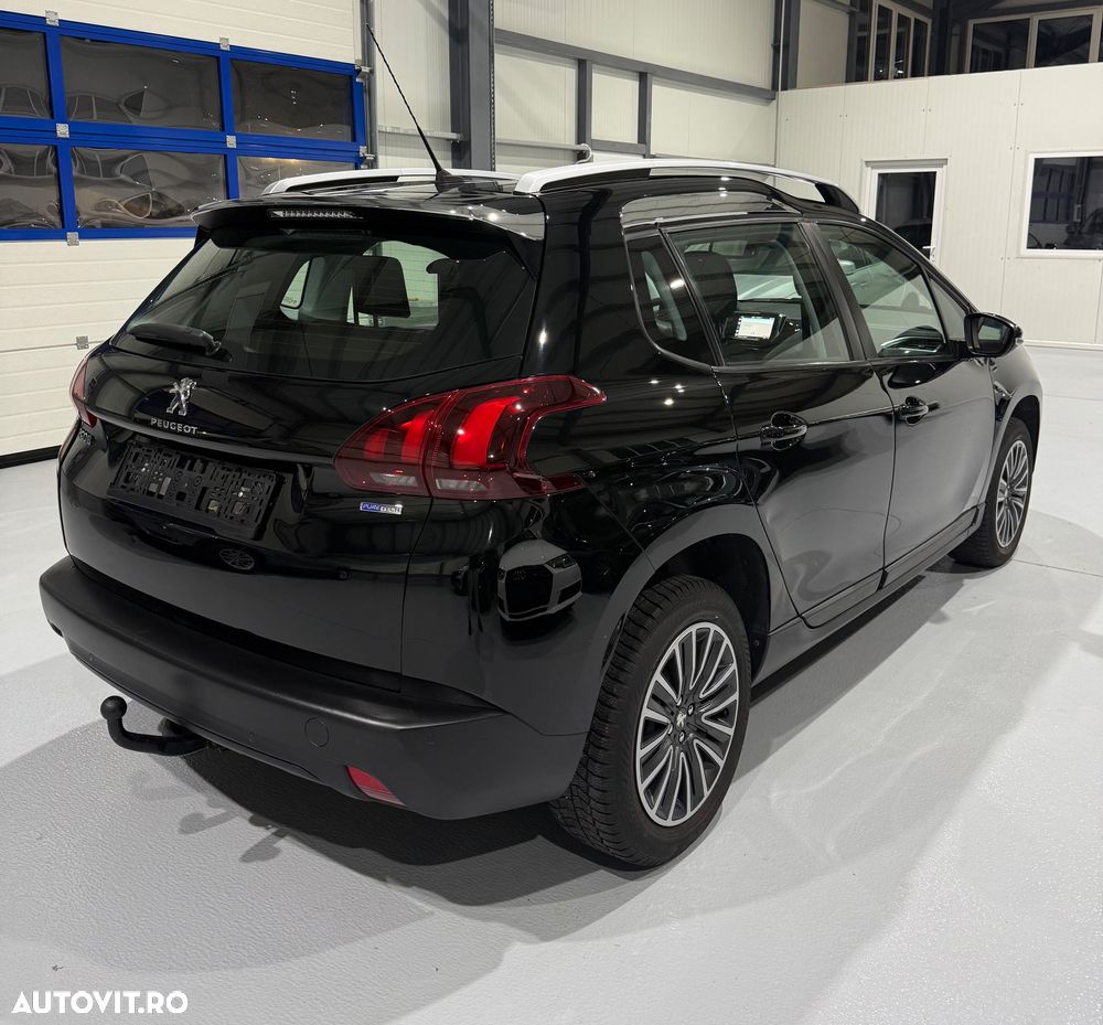 Peugeot 2008 PureTech 82 Allure - 3