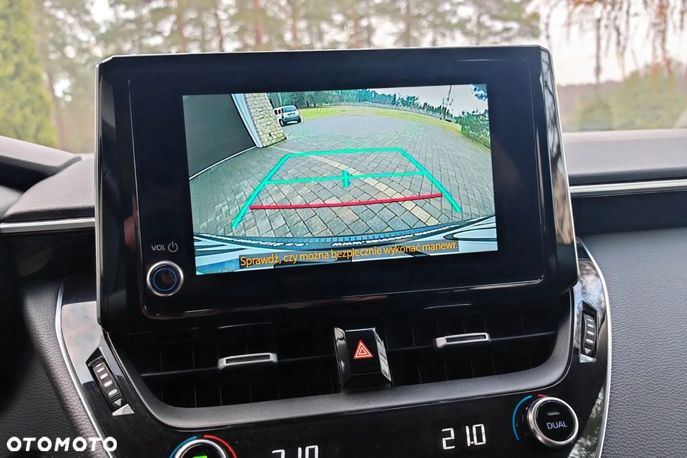 Toyota Corolla 1.8 Hybrid Comfort - 30