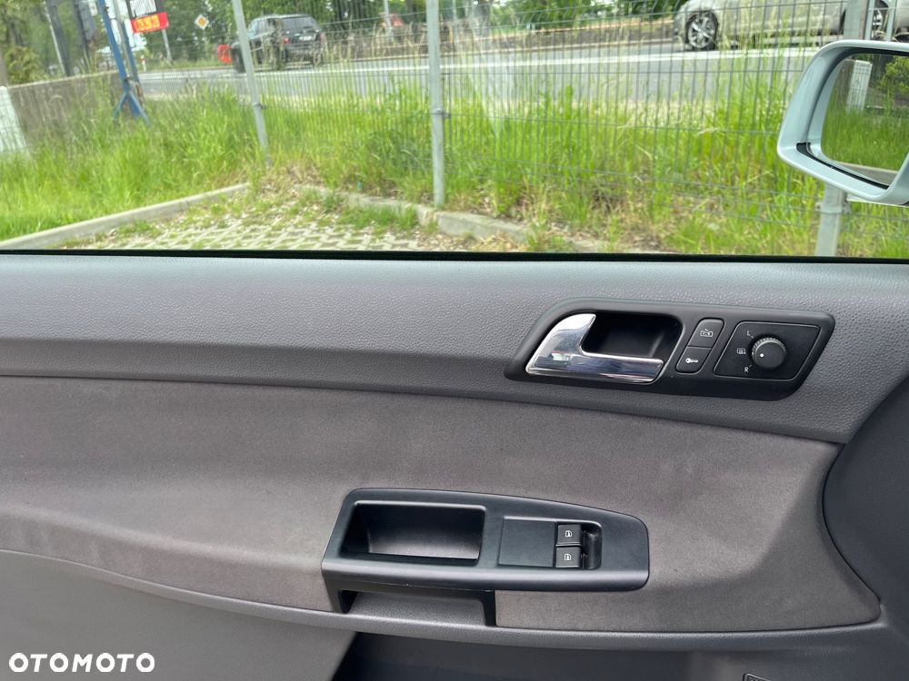 Volkswagen Polo 1.4 16V Basis - 2