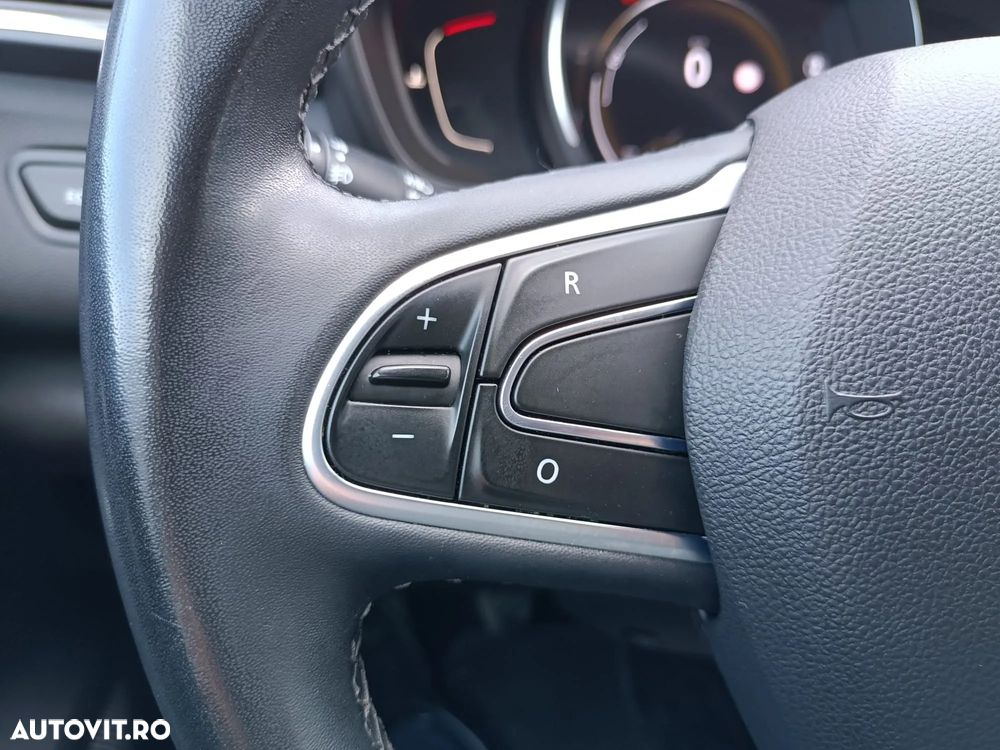 Renault Kadjar TCe 140 GPF BUSINESS EDITION - 18