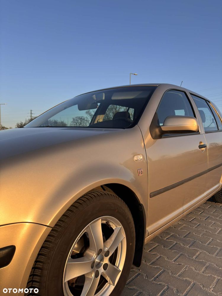 Volkswagen Golf 1.6 Q - 7