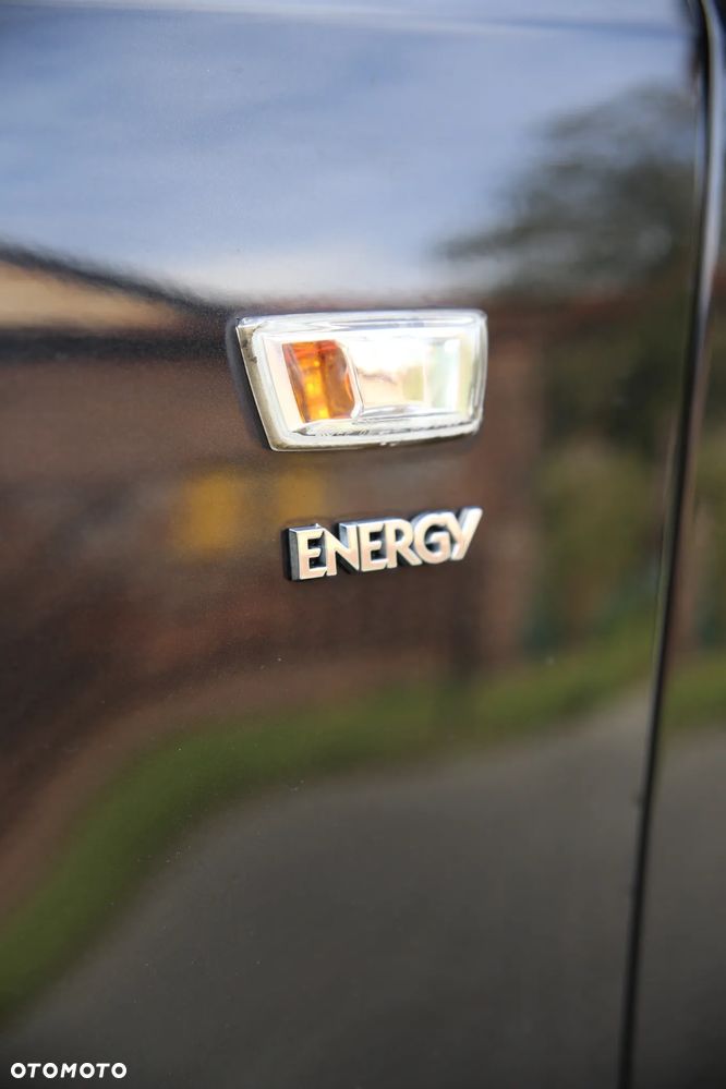 Opel Corsa 1.4 16V Energy - 17