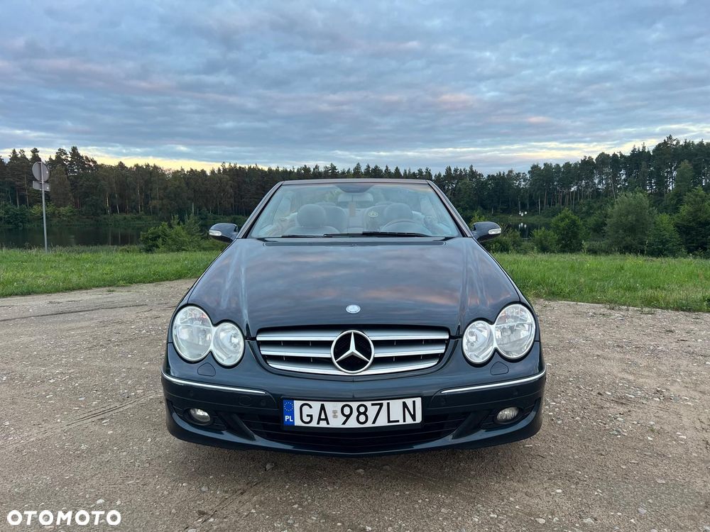 Mercedes-Benz CLK - 27