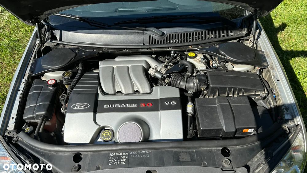 Ford Mondeo 3.0 V6 ST 220 - 21