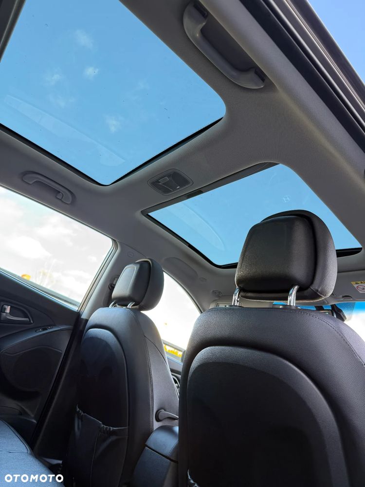 Hyundai ix35 2.0 4WD Style - 17