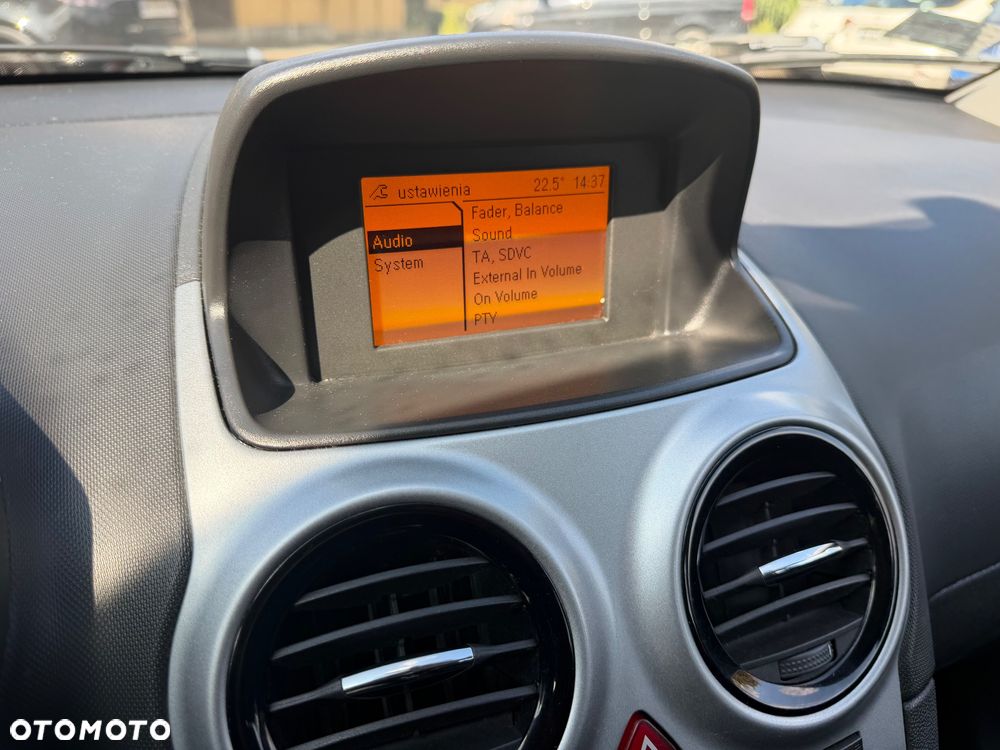 Opel Corsa 1.4 Cosmo - 26