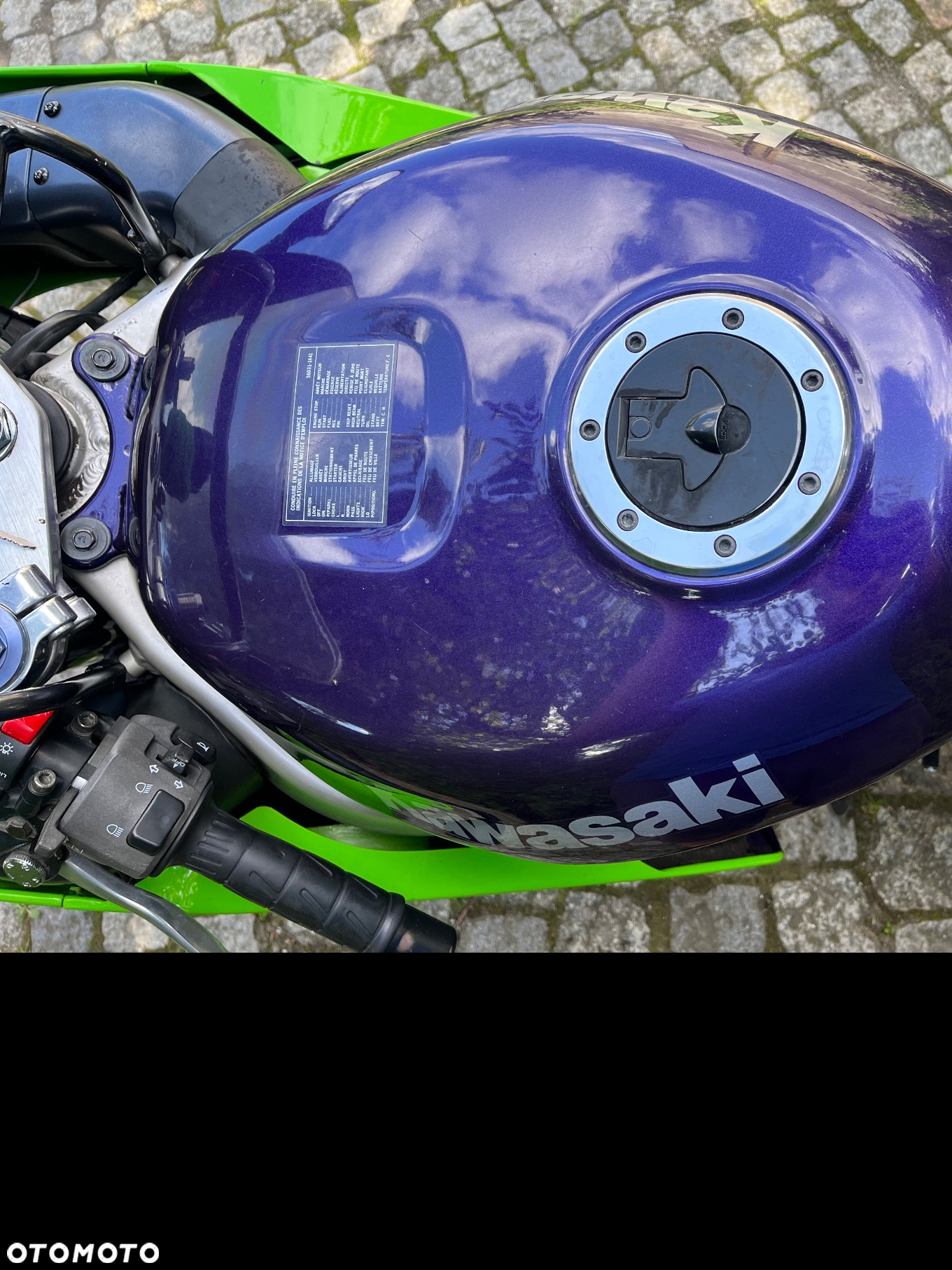 Kawasaki ZX - 16