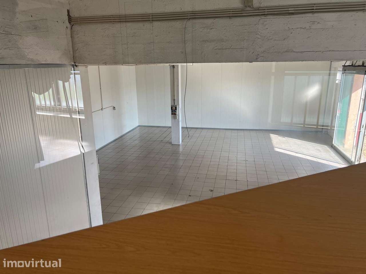 Escritório e Armazém para arrendar em Vale de Cambra - Aveiro - Grande imagem: 4/7