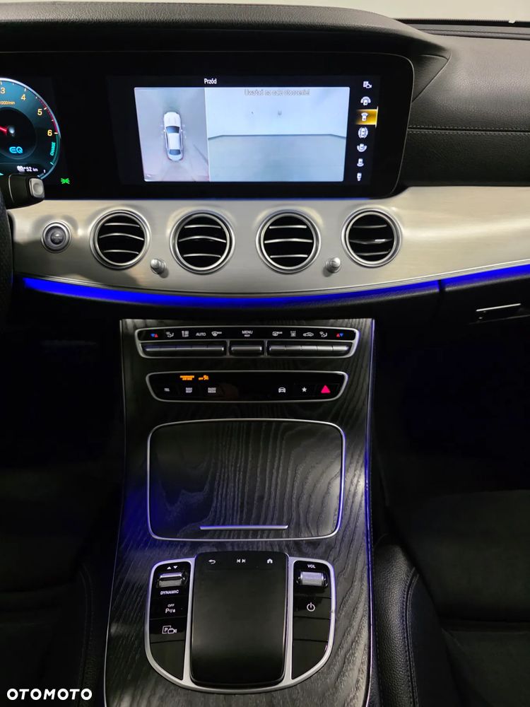 Mercedes-Benz Klasa E 300 de 9G-TRONIC AMG Line - 9