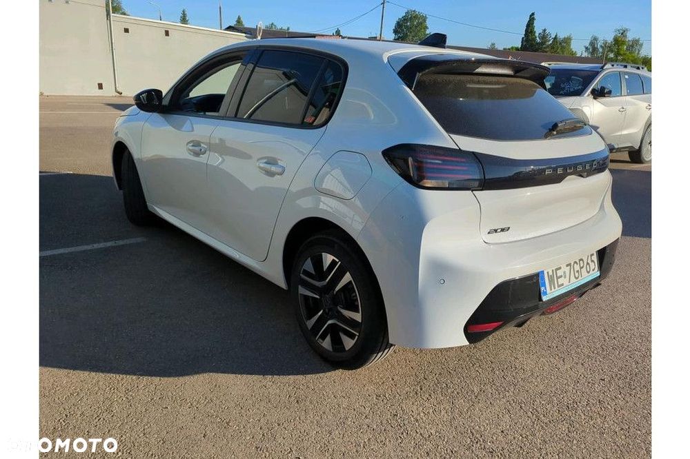 Peugeot 208 - 2