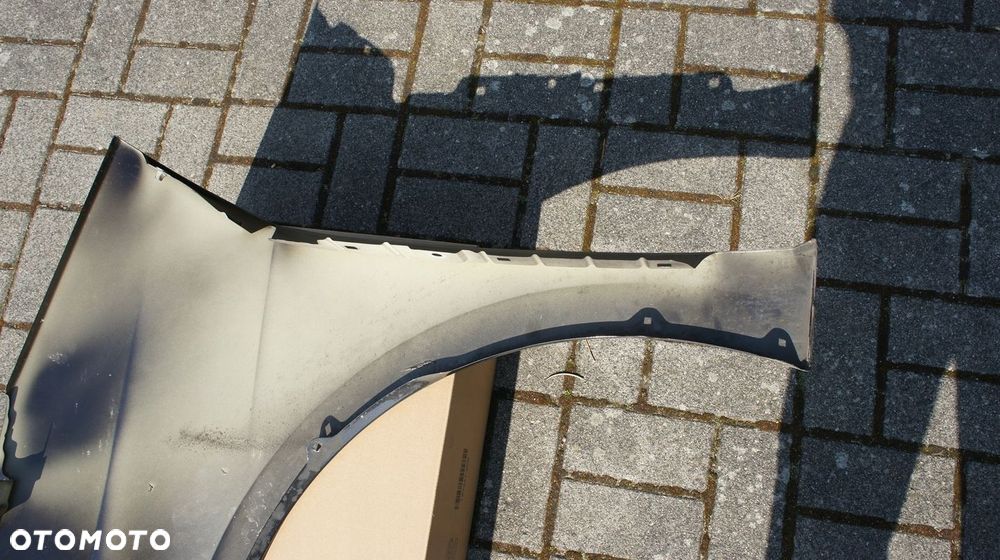 PRZEDNI PRAWY BŁOTNIK CUPRA BORN - 6