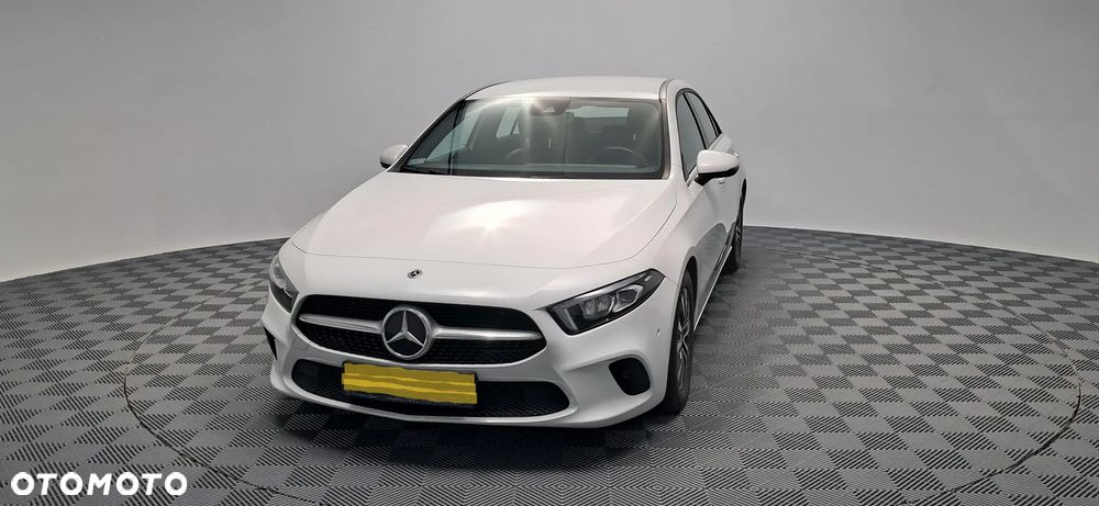 Mercedes-Benz Klasa A 180 d Progressive 7G-DCT - 3