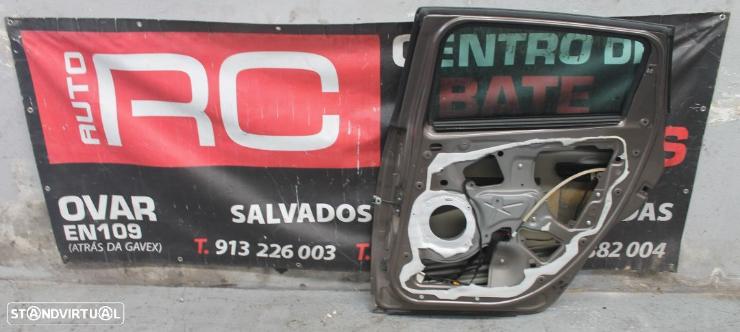 Porta de Trás do Lado Direito Lancia Delta de 2010 - 2
