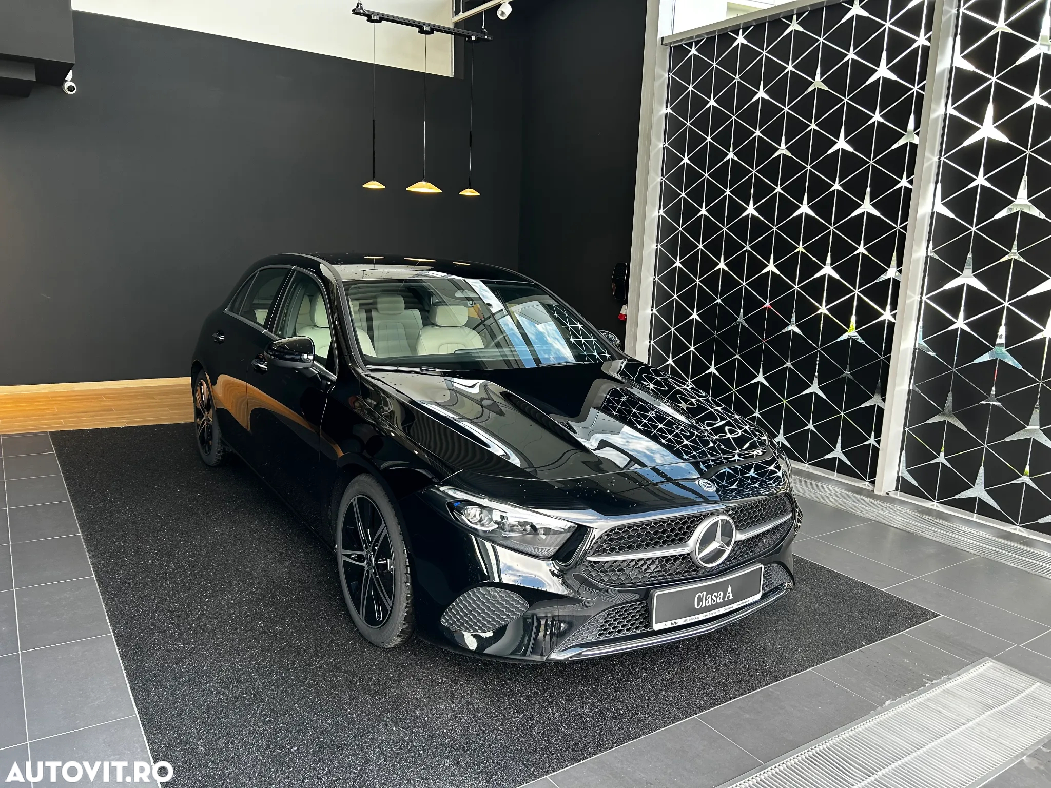 Mercedes-Benz A 200 MHEV 7G-DCT - 2