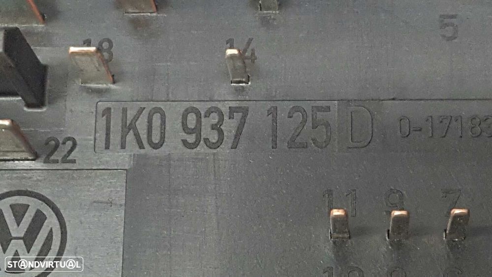 CAIXA DE RELÉS/ FUSÍVEIS VOLKSWAGEN GOLF VI (5K1) ADVANCE - 6