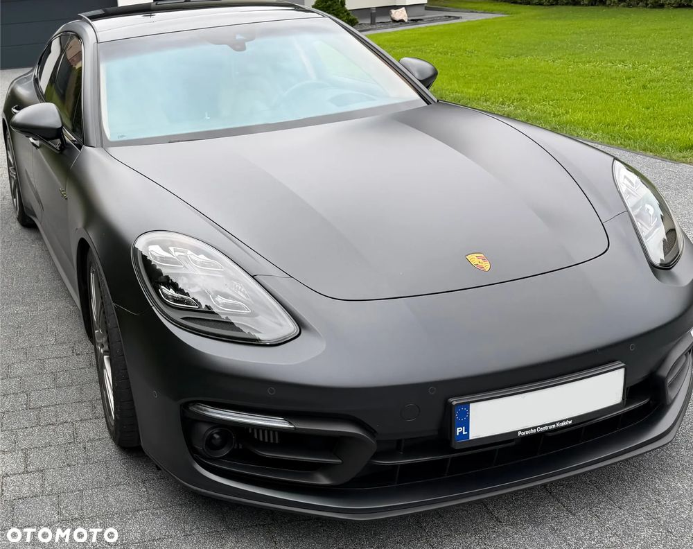 Porsche Panamera 4 Platinum Edition - 1
