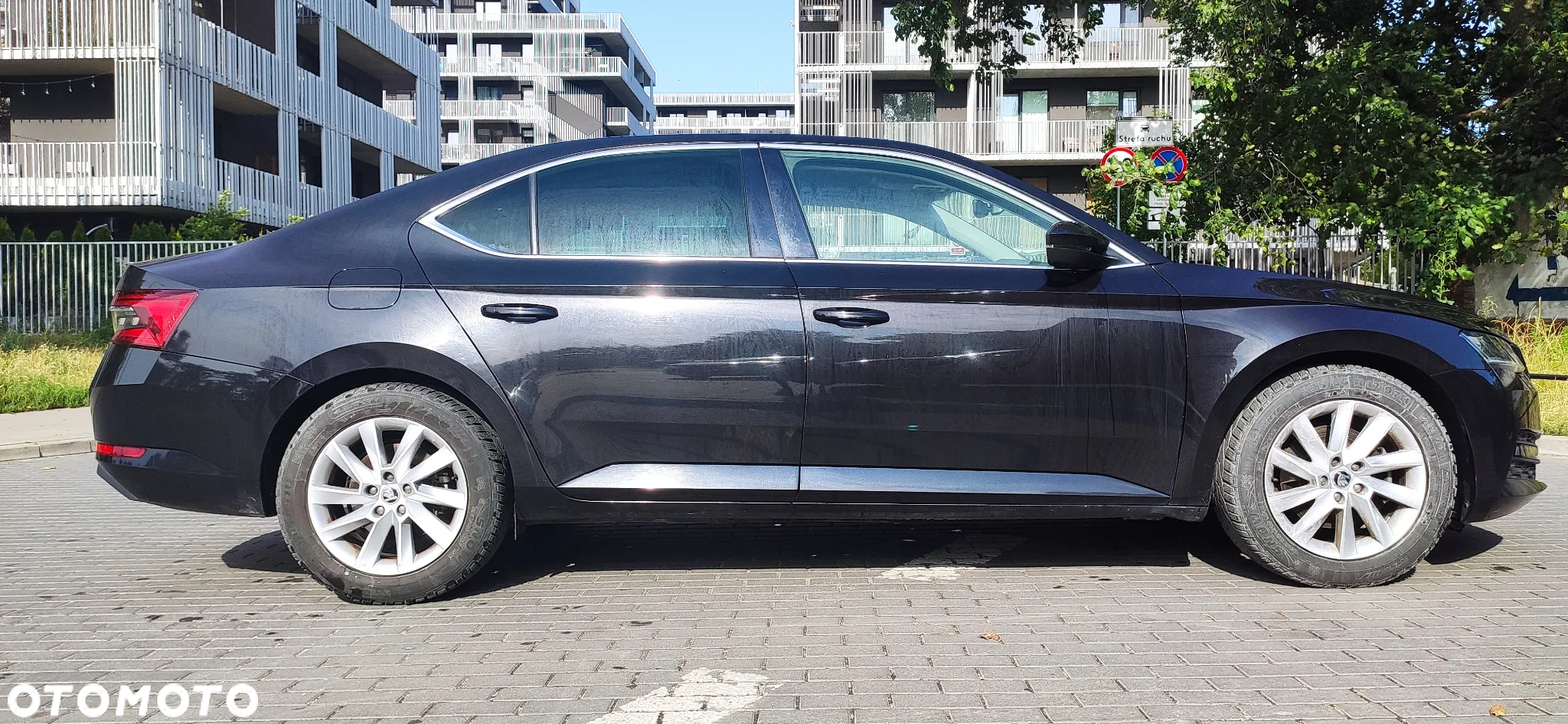 Skoda Superb 2.0 TDI SCR Ambition DSG - 8