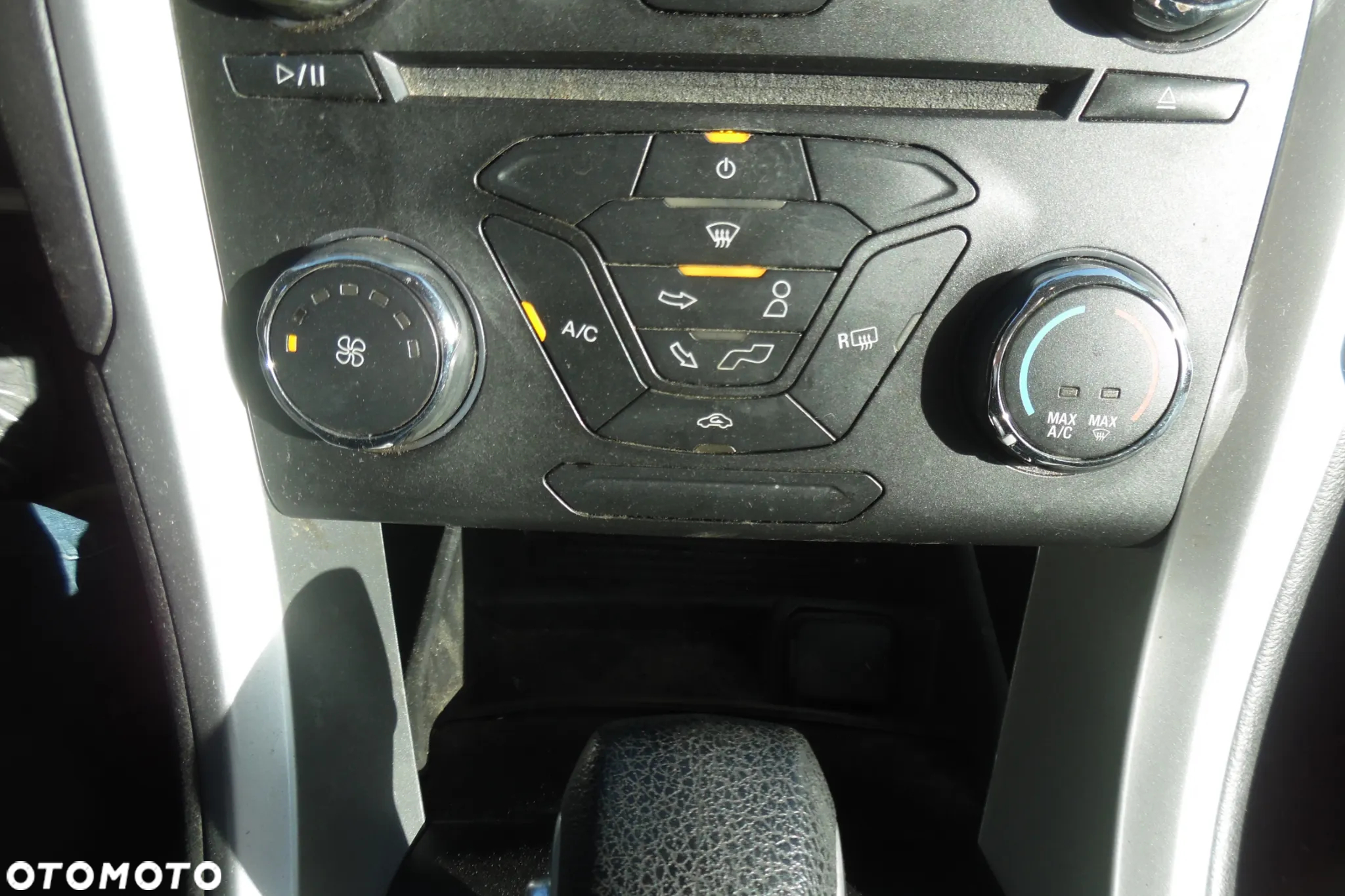 Ford Fusion - 15