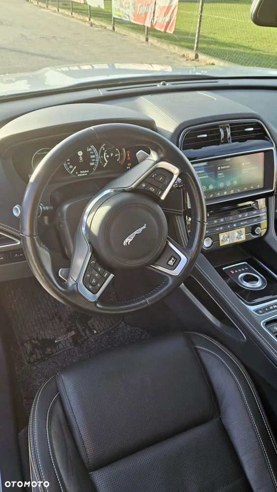 Jaguar F-Pace 2.0 i4D AWD R-Sport - 14