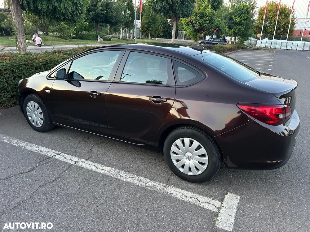 Opel Astra - 8