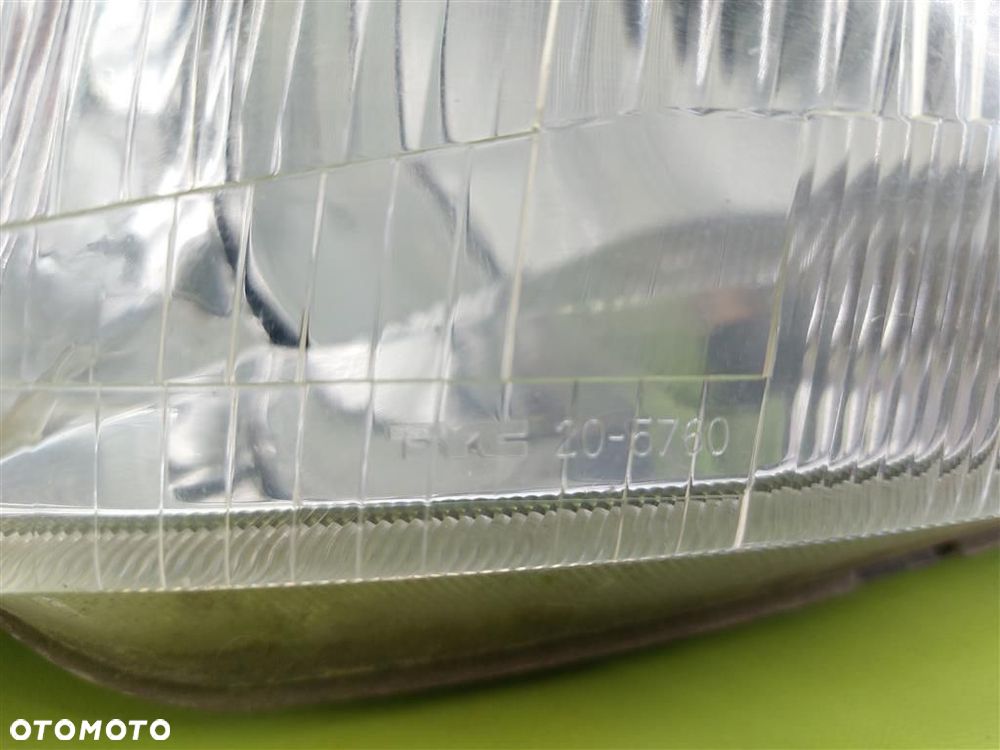 Reflektor lampa przód lewa Peugeot 206 1998-2009 WERSJA EUROPEJSKA - 2