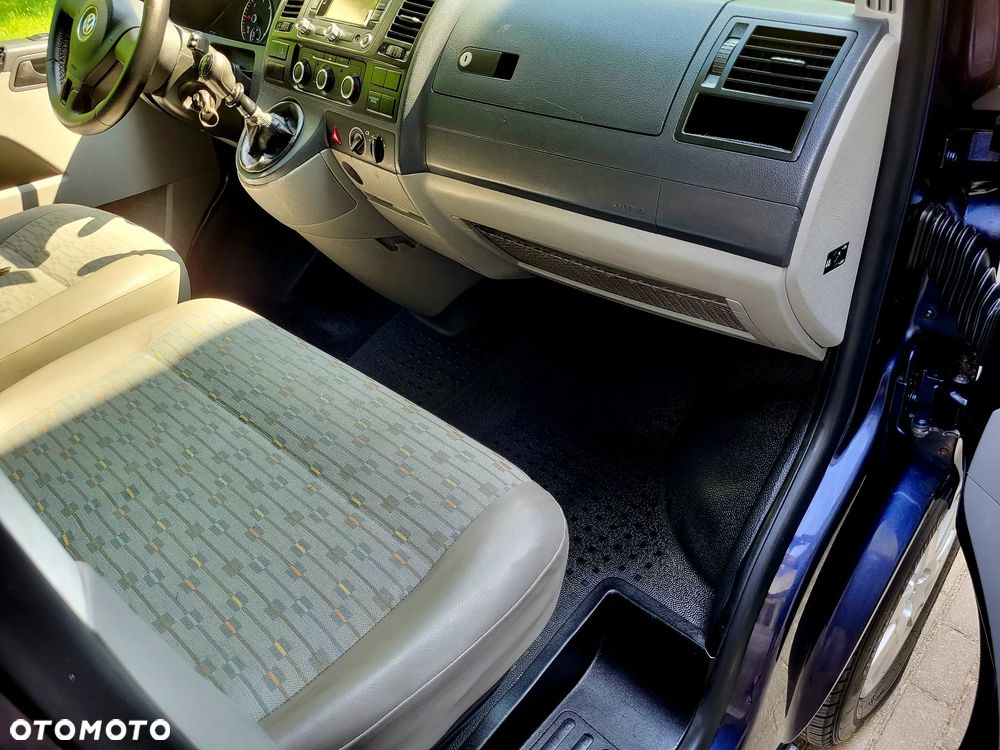 Volkswagen Transporter - 12