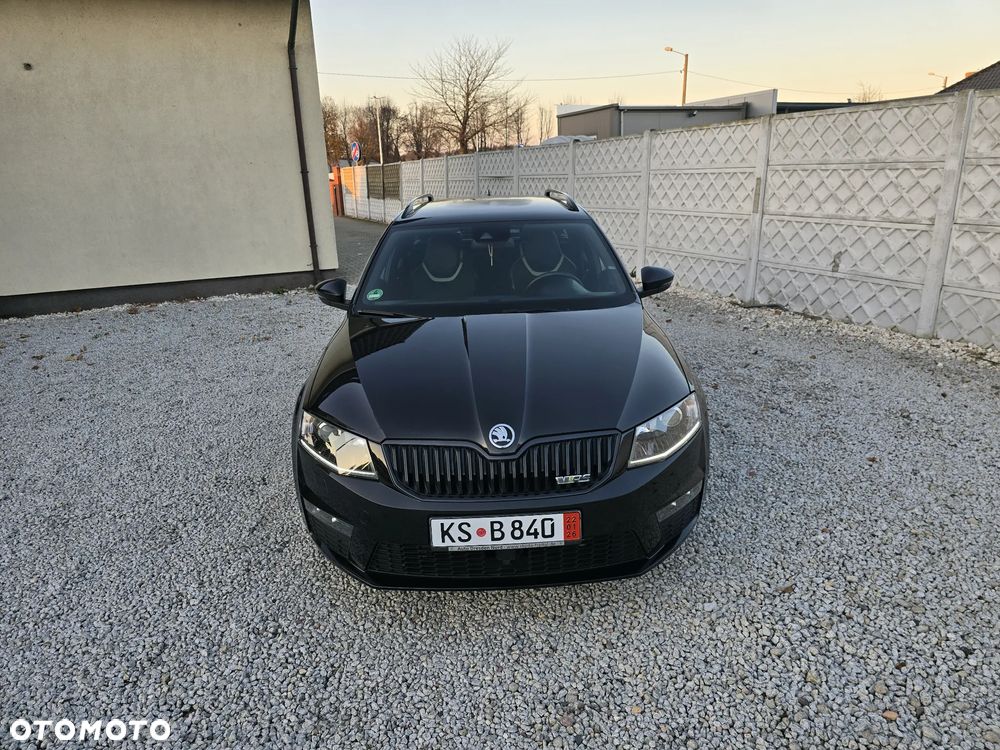 Skoda Octavia 2.0 TDI DSG RS - 9