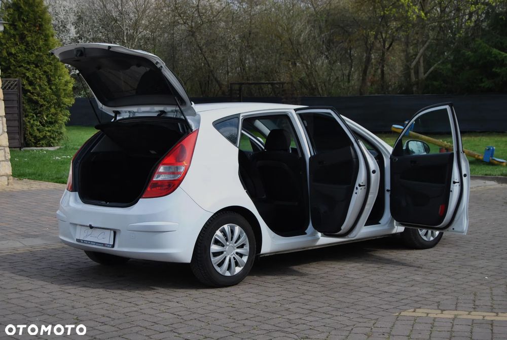 Hyundai i30 1.4 Blue Comfort - 19