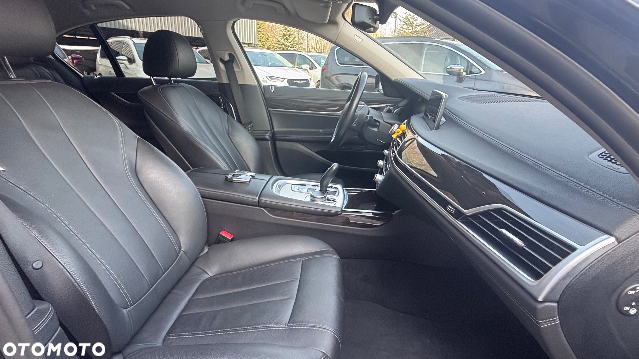 BMW Seria 7 730d - 27