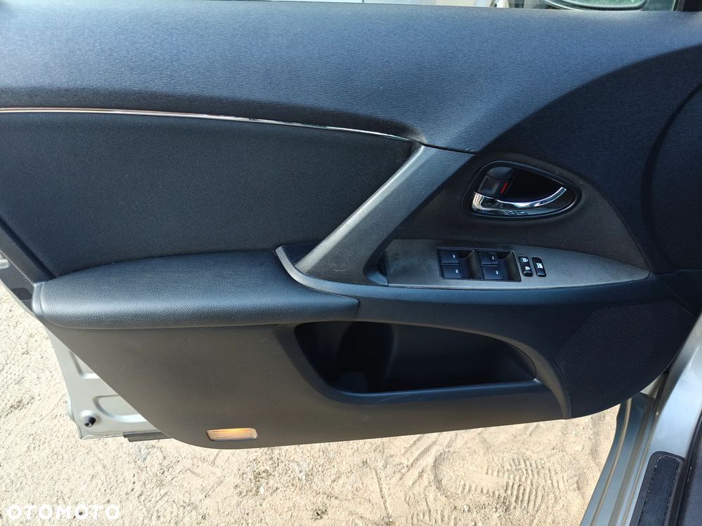 Toyota Avensis 2.0 D-4D Sol - 13