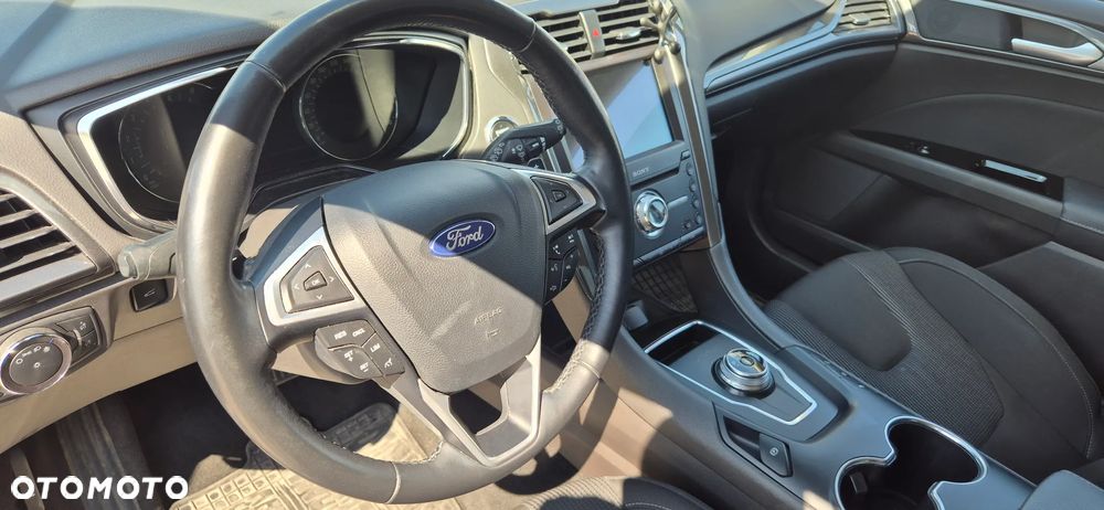 Ford Mondeo 2.0 EcoBlue Titanium - 27