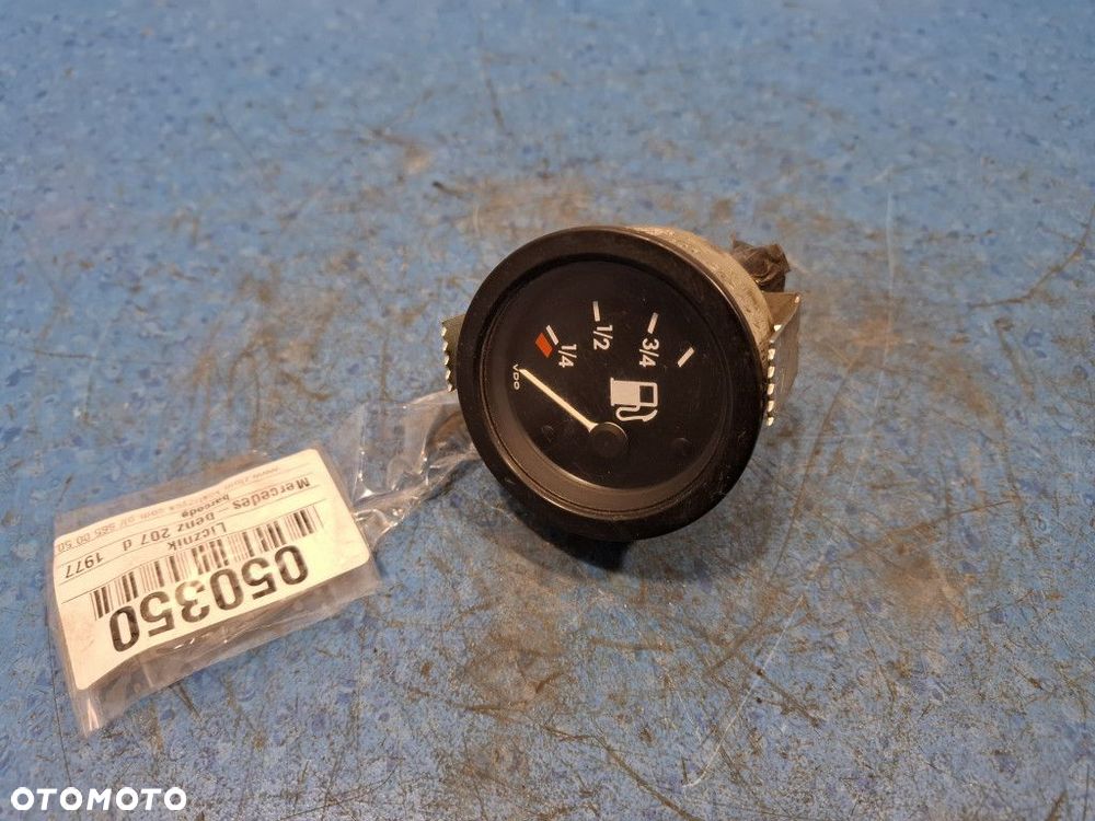 MERCEDES BENZ KACZKA 207 D WSKAŹNIK PALIWA - 5