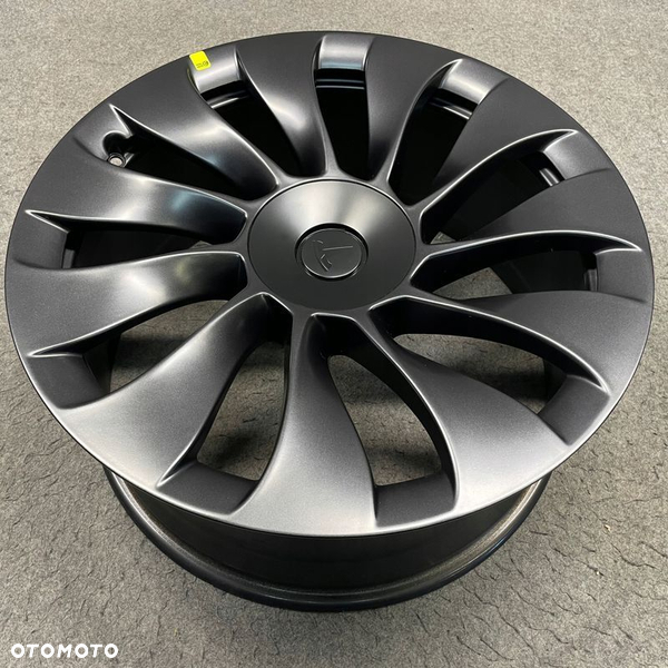 FELGA TESLA MODEL 3 UBERTURBINA 20'' 20