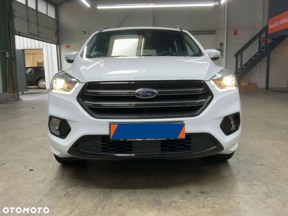 Ford Kuga 2.0 TDCi 2x4 ST-Line - 4