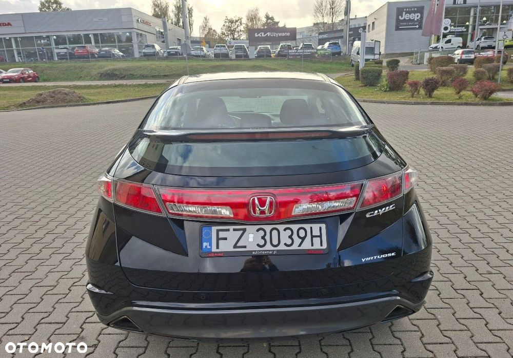 Honda Civic - 9