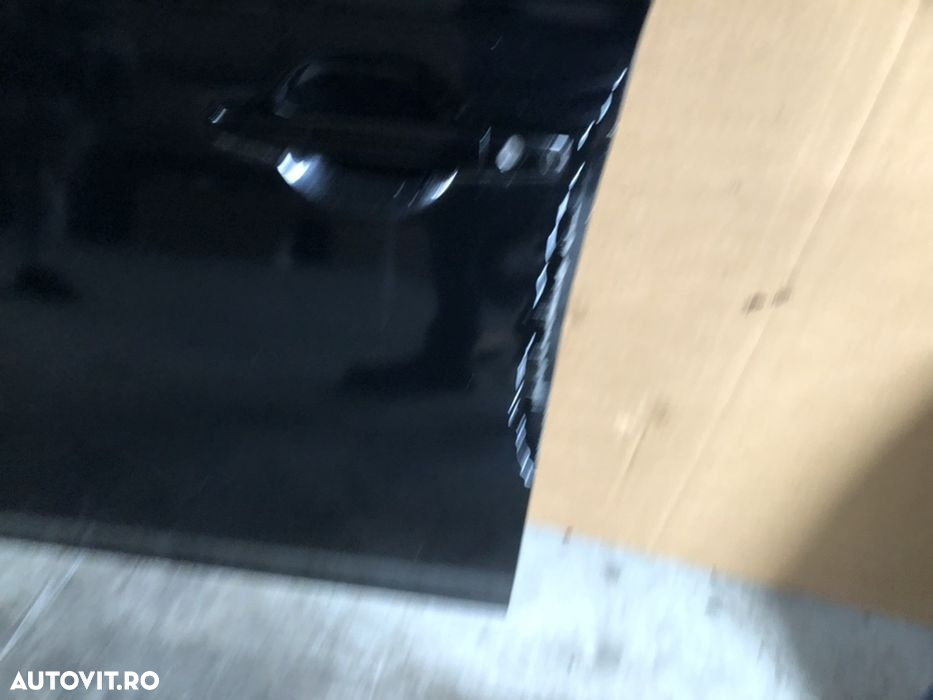 Usa fata MITSUBISHI Outlander an 2015 cu defect - 2