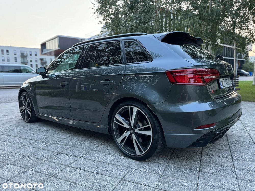 Audi RS3 Sportback - 18