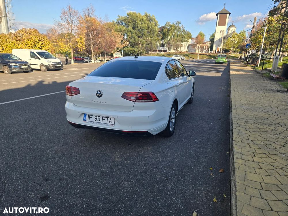 Volkswagen Passat 2.0 TDI DSG Comfortline - 12