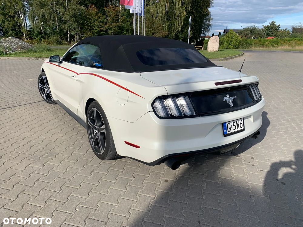 Ford Mustang - 7