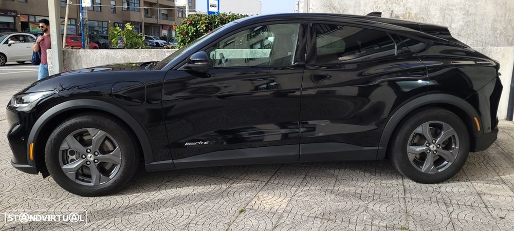 Ford Mustang Mach-E Alargada - 4