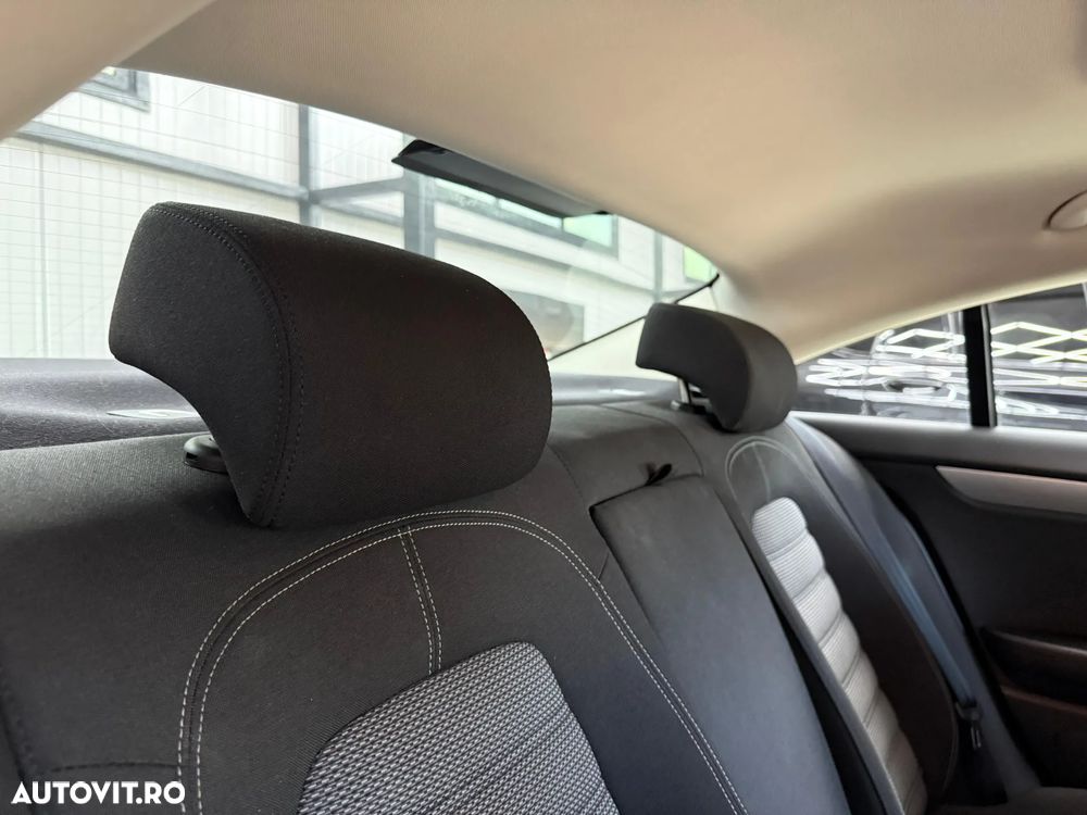 Volkswagen Passat CC 2.0 TDI BMT - 30