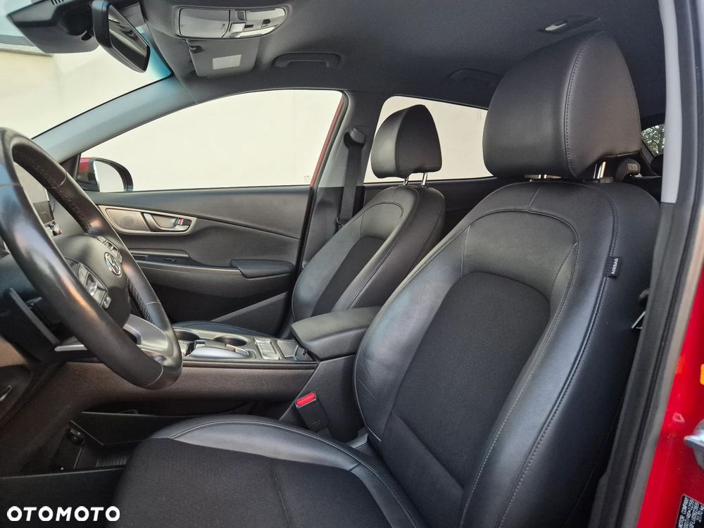Hyundai Kona 64kWh Premium - 18