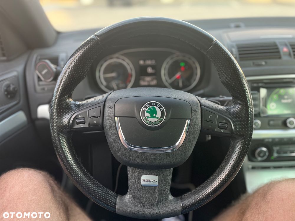 Skoda Octavia 2.0 TDI CR DPF DSG RS - 14