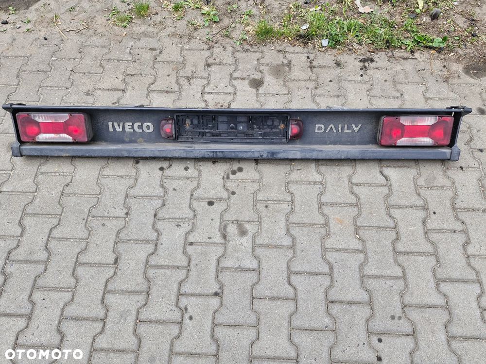 IVECO DAILY ZDERZAK TYLNY BELKA TYLNA TYŁ LAMPY 196CM - 1