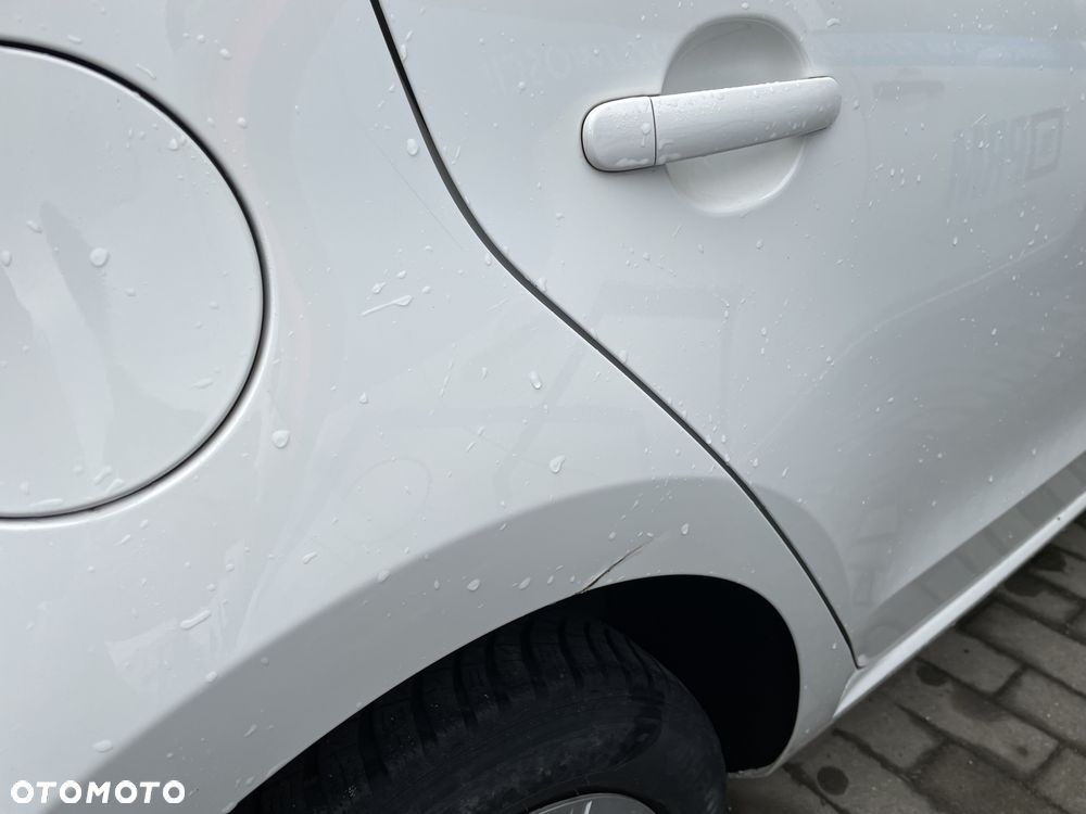 Volkswagen up! 1.0 move - 9