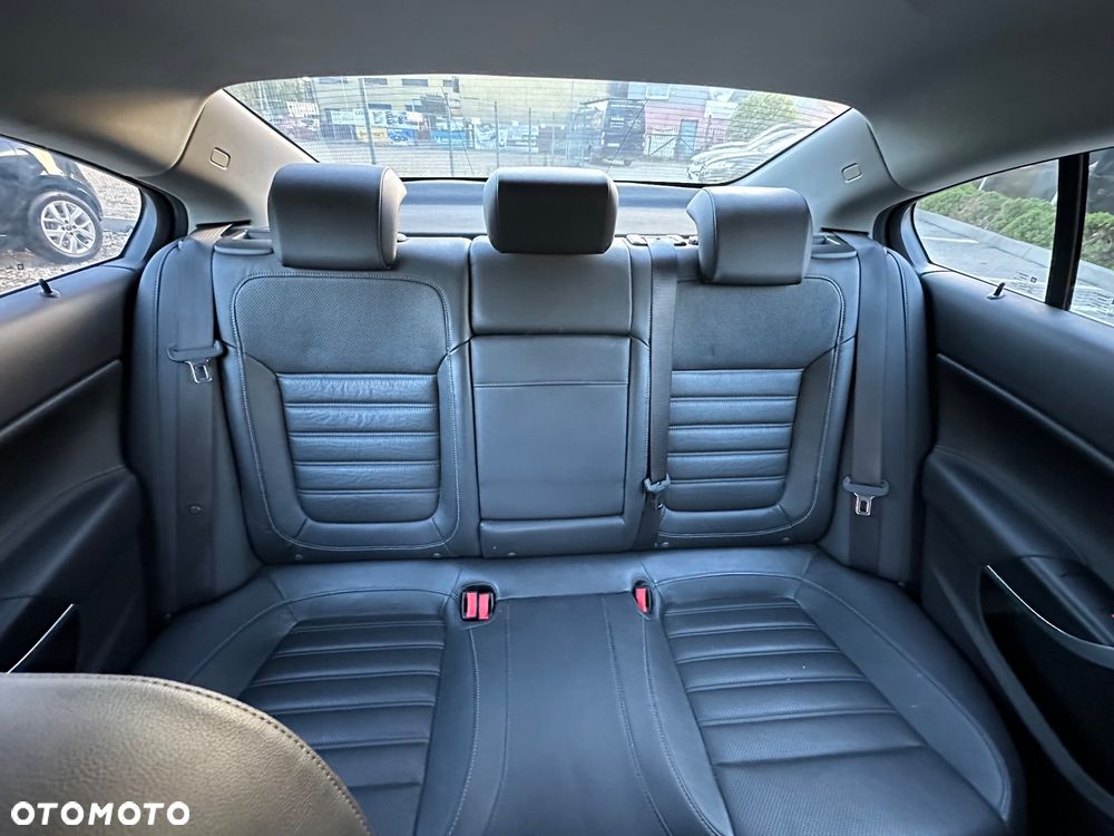 Opel Insignia - 22