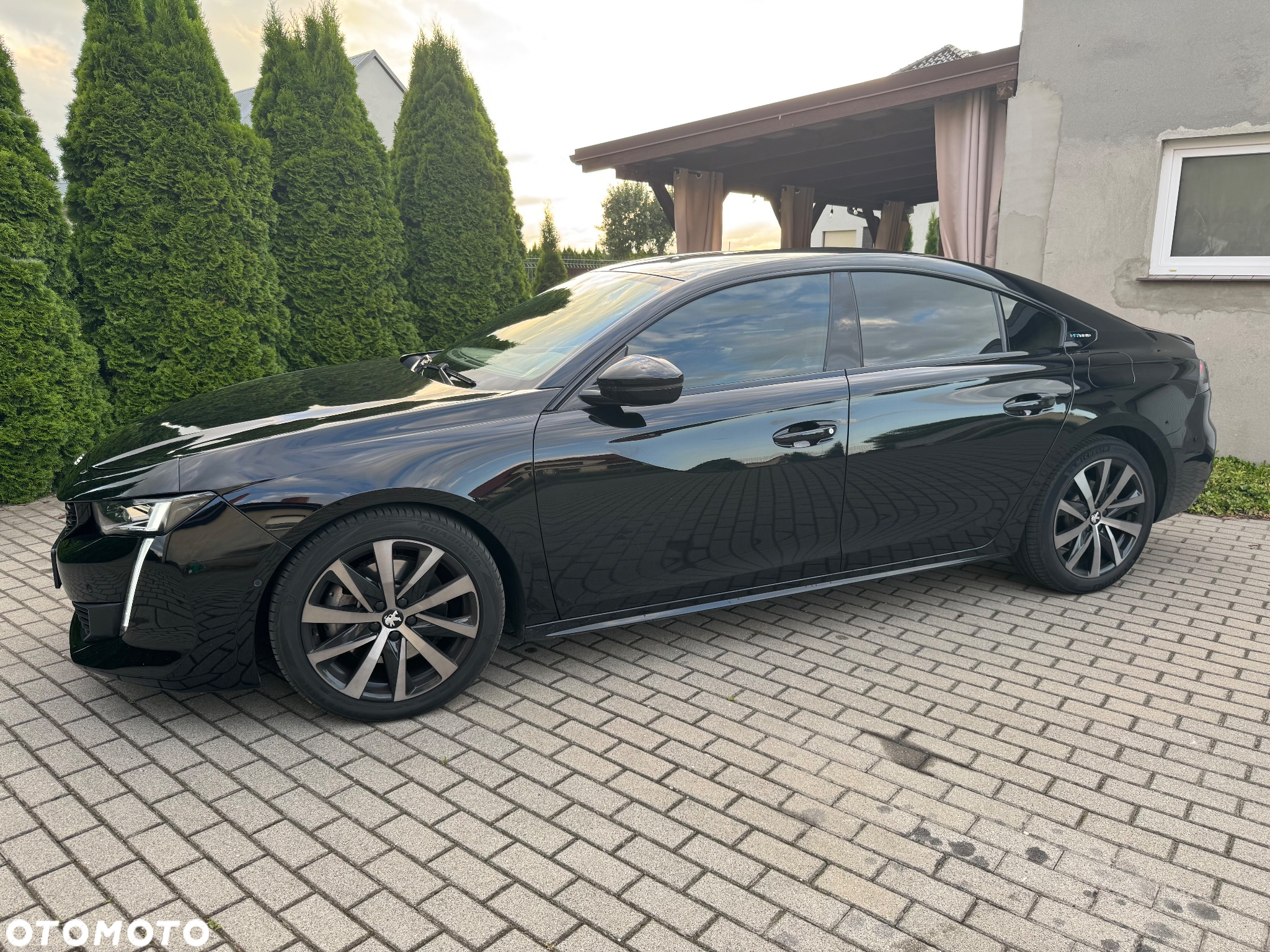 Peugeot 508 SW Plug-In Hybrid 225 e-EAT8 GT - 2
