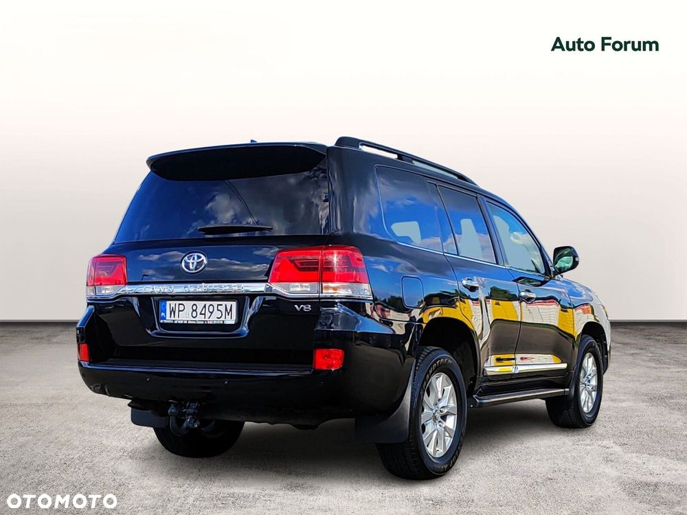 Toyota Land Cruiser - 5