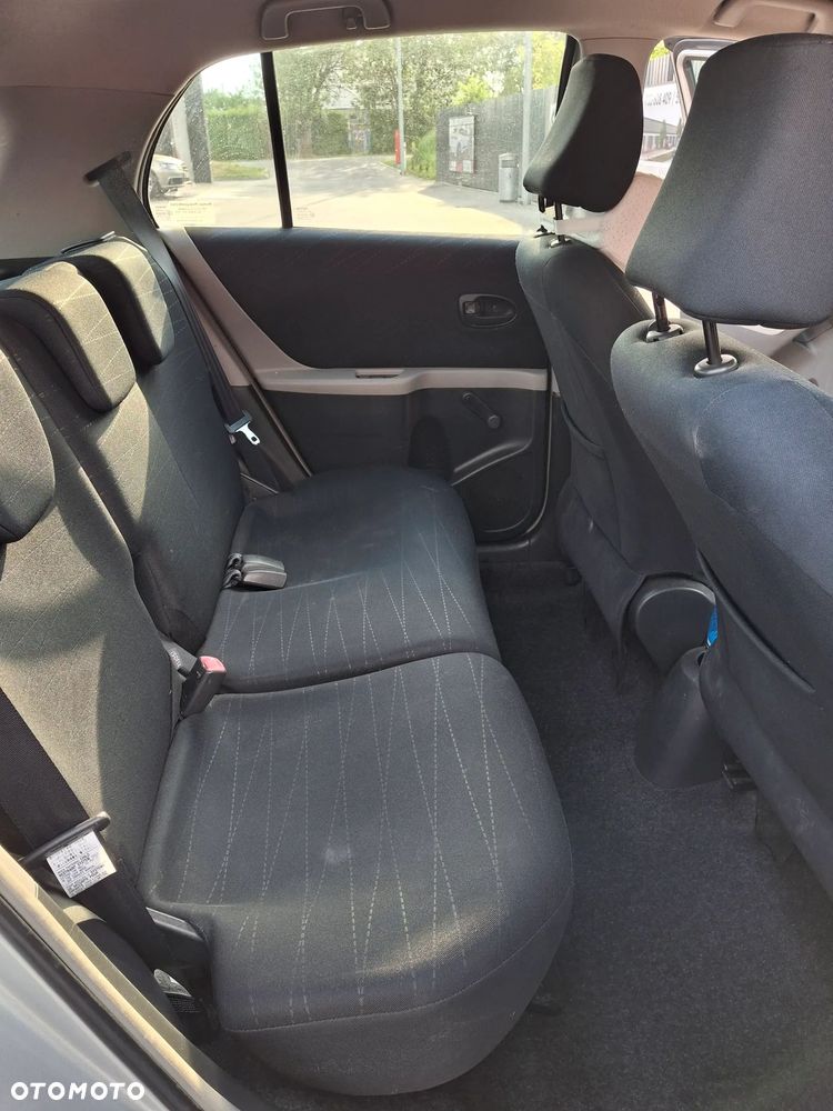 Toyota Yaris 1.3 Sol - 14